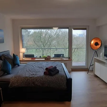 Modern City With Balcony And Nice Parc View Bremen